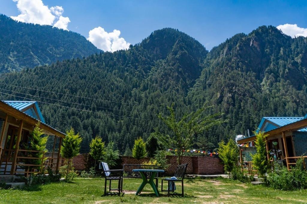 Lee Garden Himalayan Wooden Cottages x Solis Nature