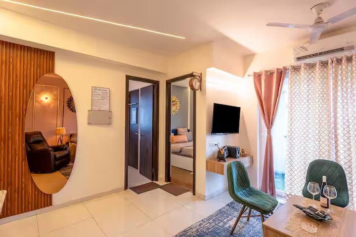 Grand View | Luxurious 1BHK by Mulberry Homestays x Solis Nature