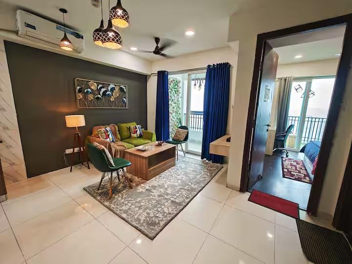 retro.inn/ serviced 1 bhk by mulberry x Solis Nature