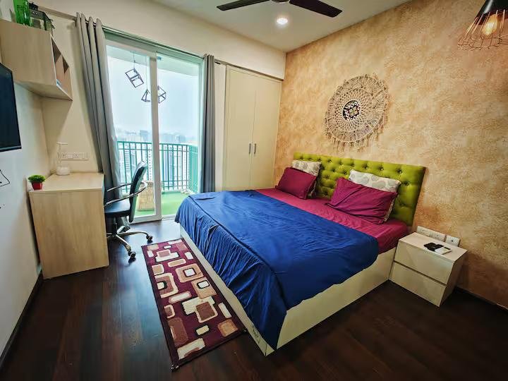 retro.inn/ serviced 1 bhk by mulberry x Solis Nature