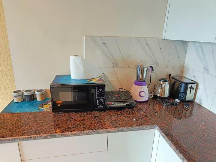 Belle Vue 1bhk apartment with impeccable service x Solis Nature