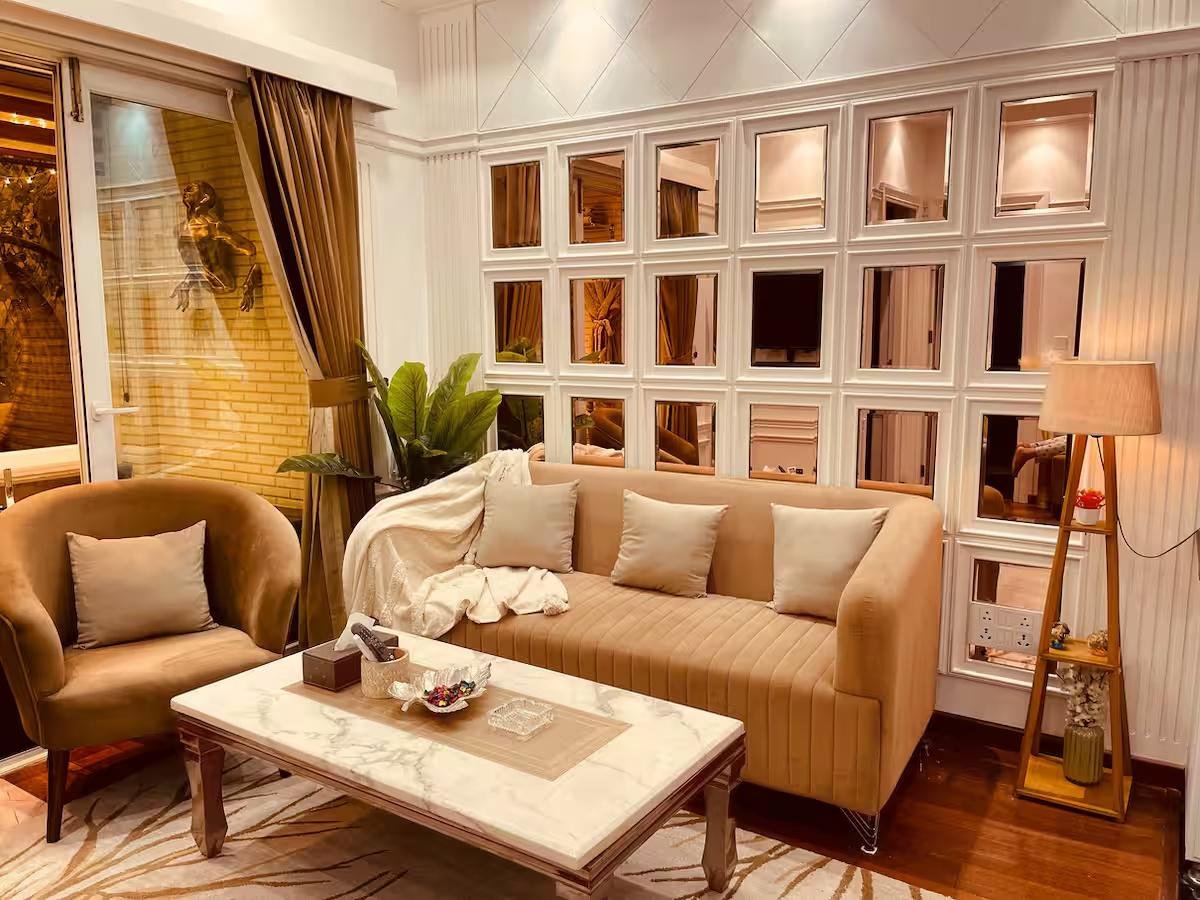 Mannat  | Pure Luxury Stay with Jaccuzi | x Solis Nature