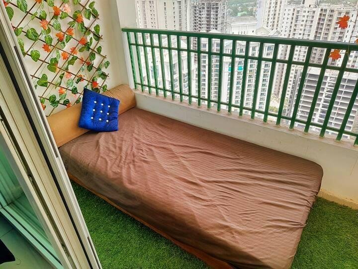 Sandal suite by Mulberry Homestays x Solis Nature