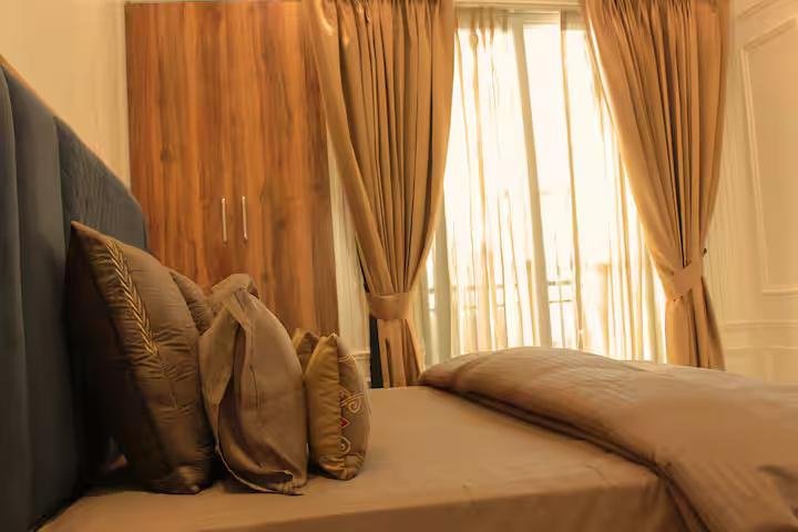 La Belle By Mulberry Homestays | Pure Luxury | (NCR) x Solis Nature