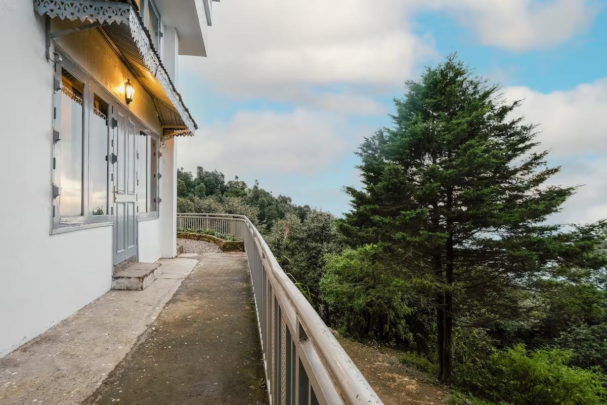 The Pink Magnolia Cottage x Solis Nature