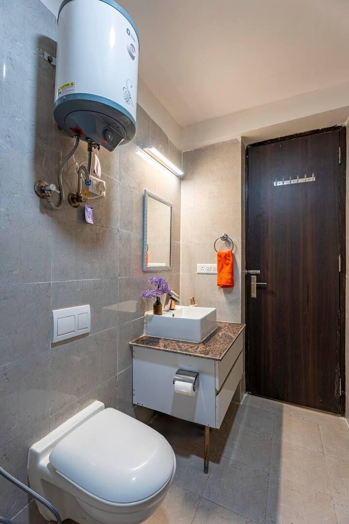 De Amour | Elegant Premium Stay | (NCR) x Solis Nature