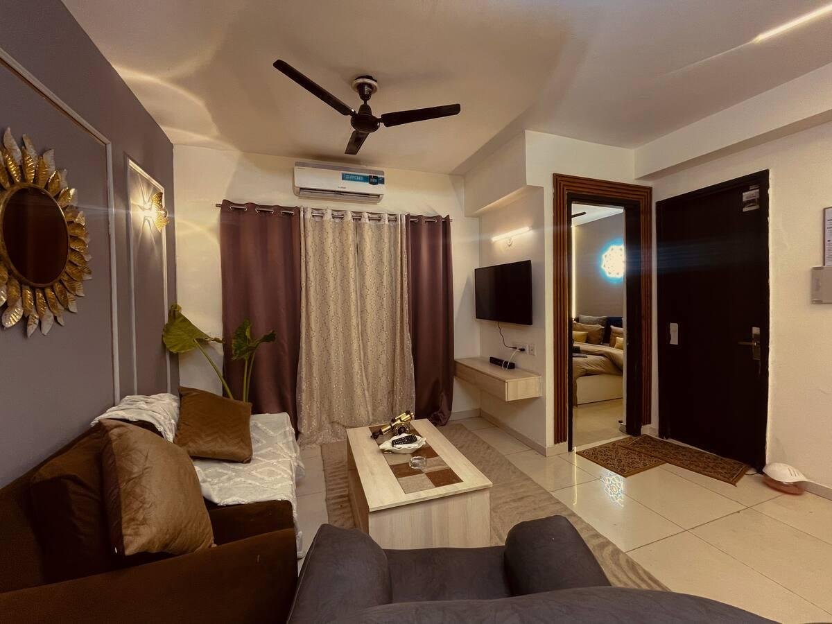 Celeste by Mulberry Homestays  Grace & Comfort (NCR) x Solis Nature