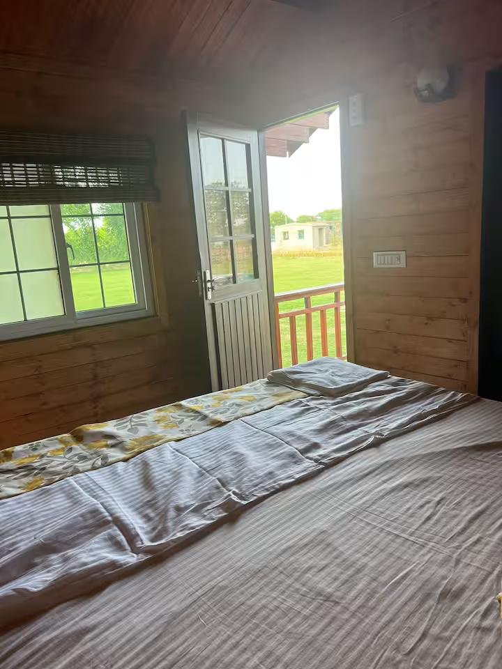Wooden Cottage (NCR) x Solis Nature