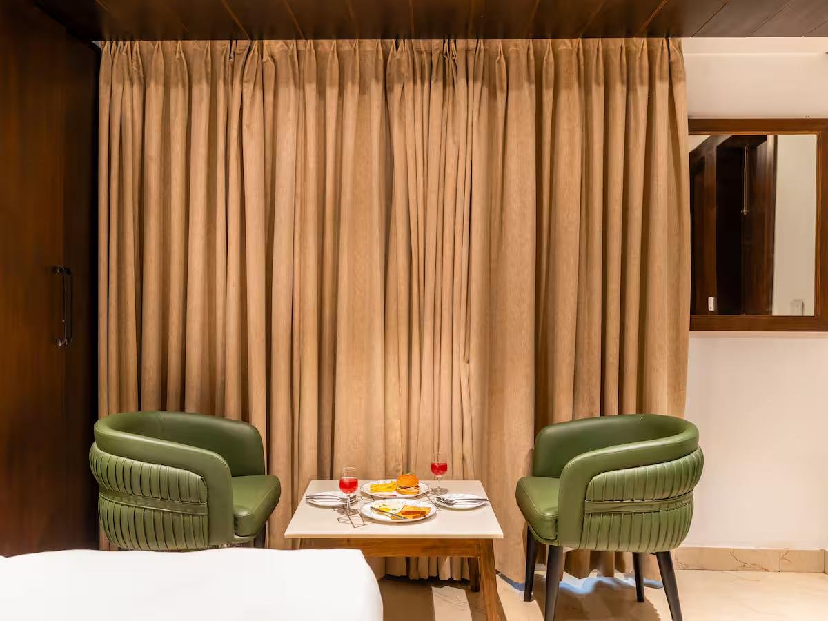 Shukrana 4BHK Luxury Retreat | Mall Road x Solis Nature