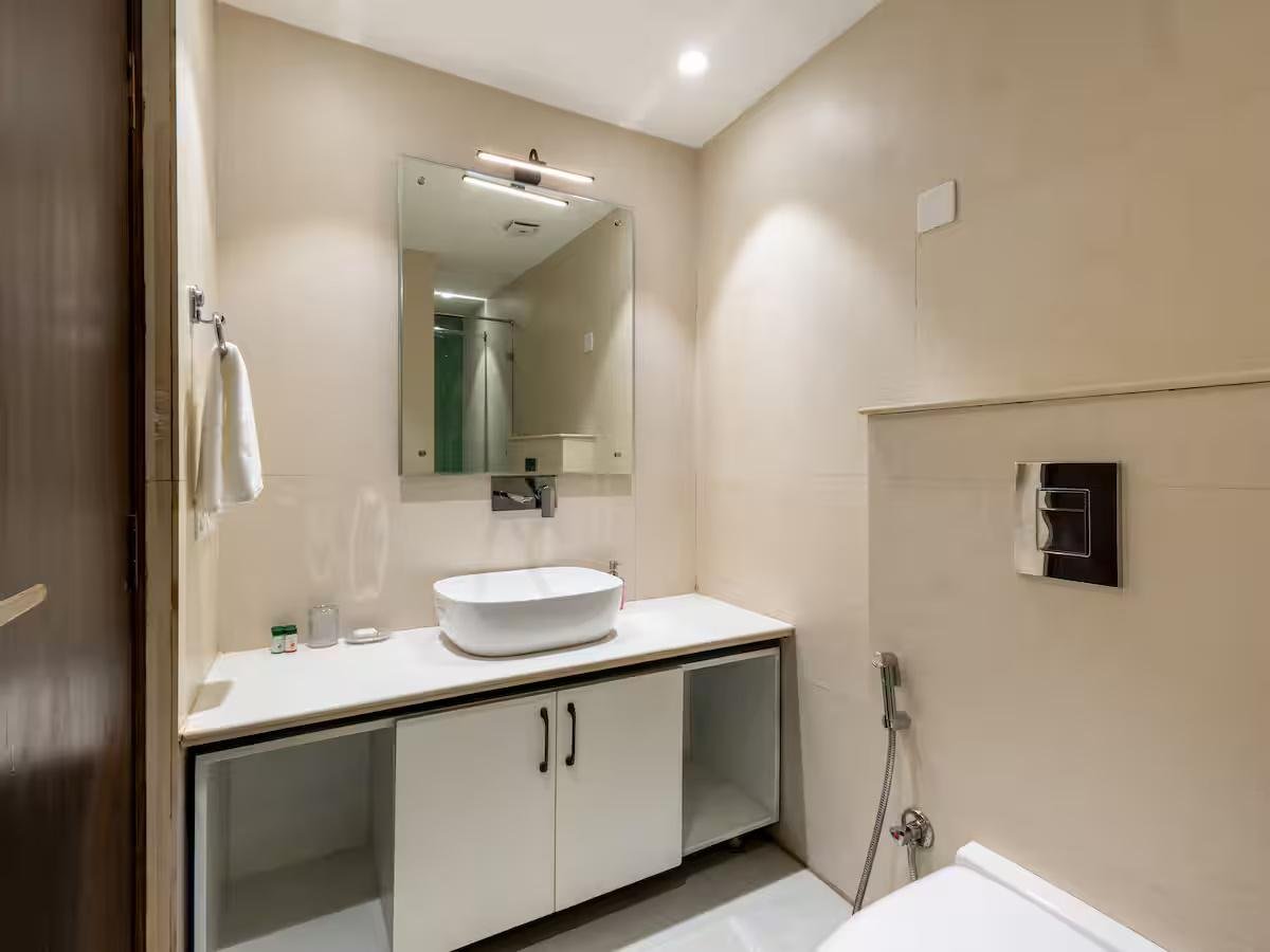 Shukrana 4BHK Luxury Retreat | Mall Road x Solis Nature