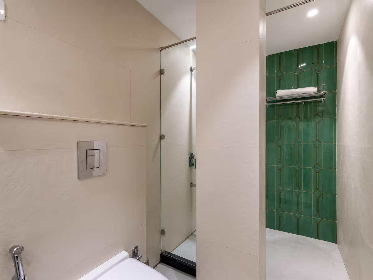 Shukrana 4BHK Luxury Retreat | Mall Road x Solis Nature