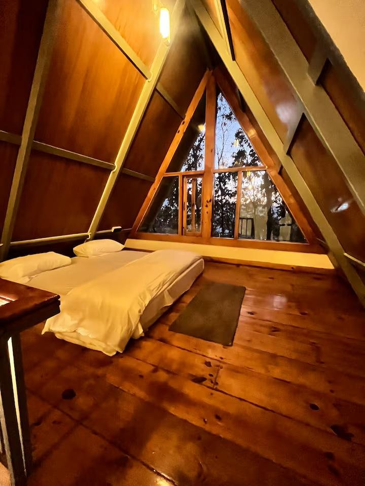 Manipuri oak stay in (A frame cabin) x Solis Nature