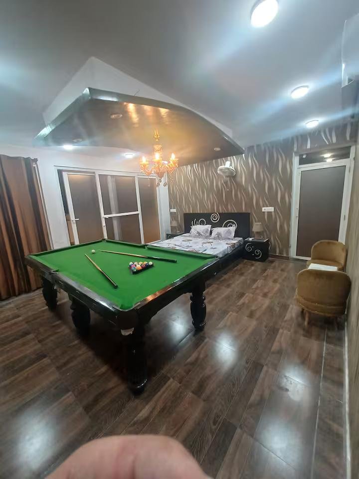 GREYSToNE ViLLA,Swiming Pool,3BHK Private, Snooker x Solis Nature
