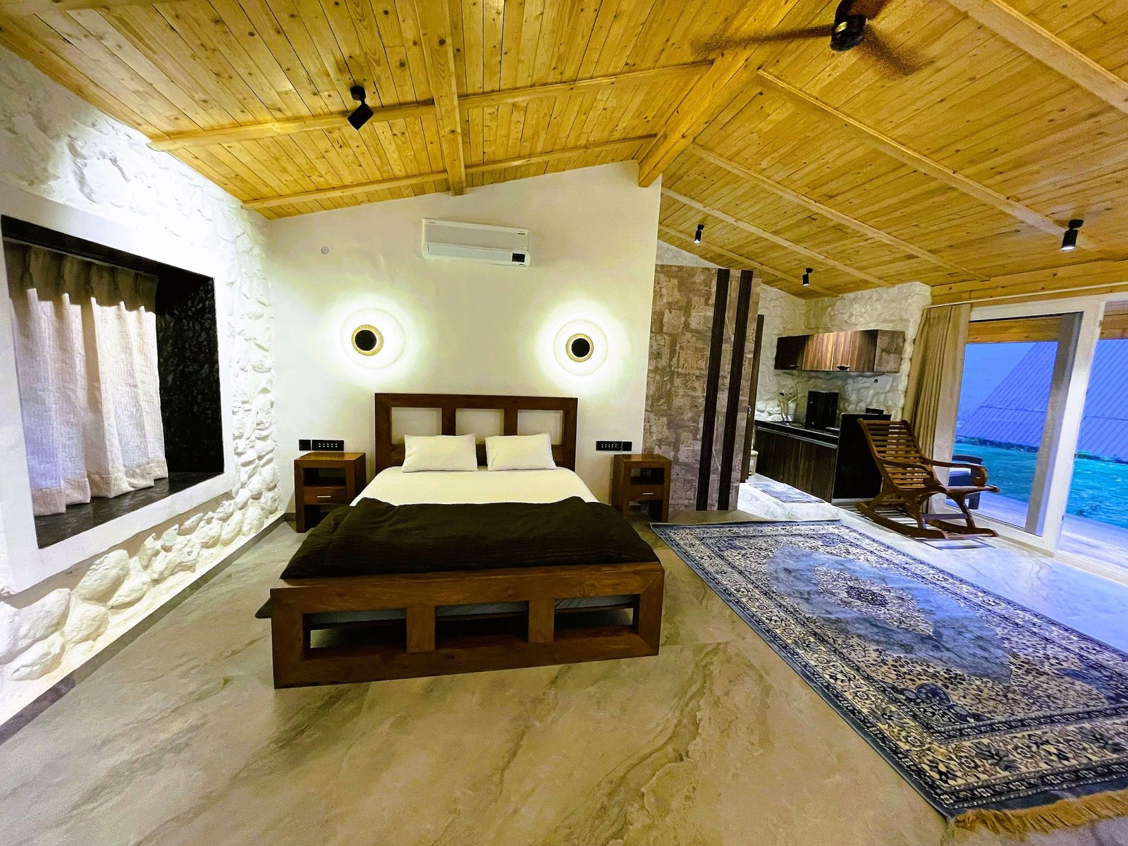 Moonstone Cottage x Solis Nature