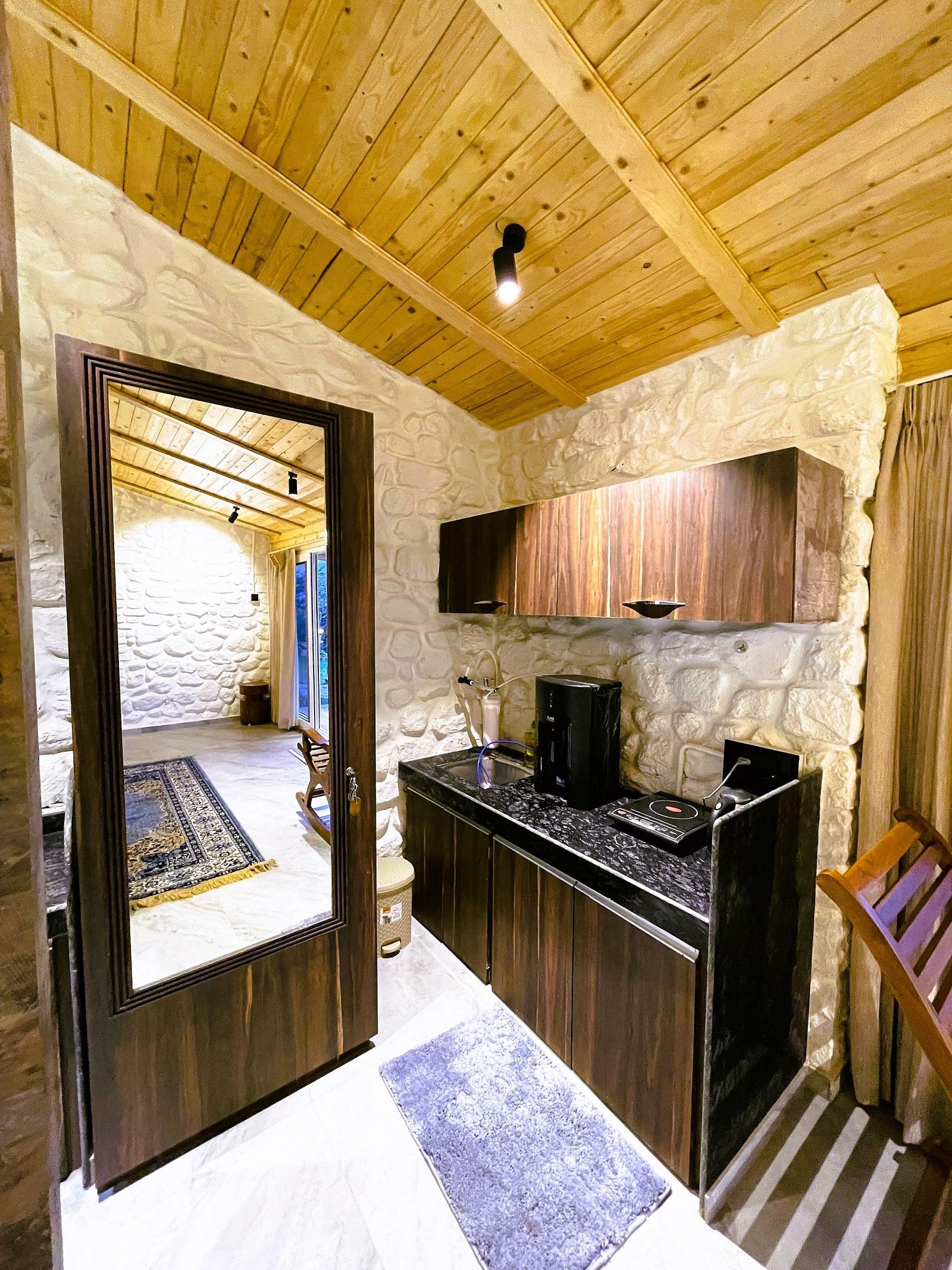 Moonstone Cottage x Solis Nature