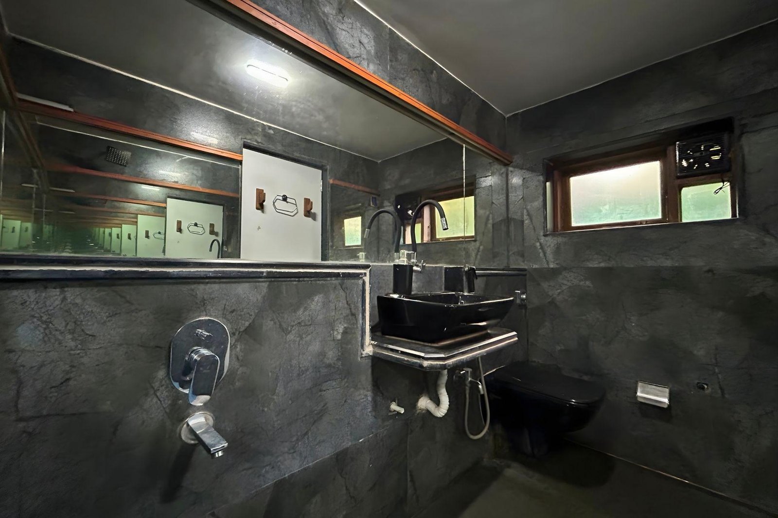 Blue Leaf Villa 3BHK, Alibaug x Solis Nature