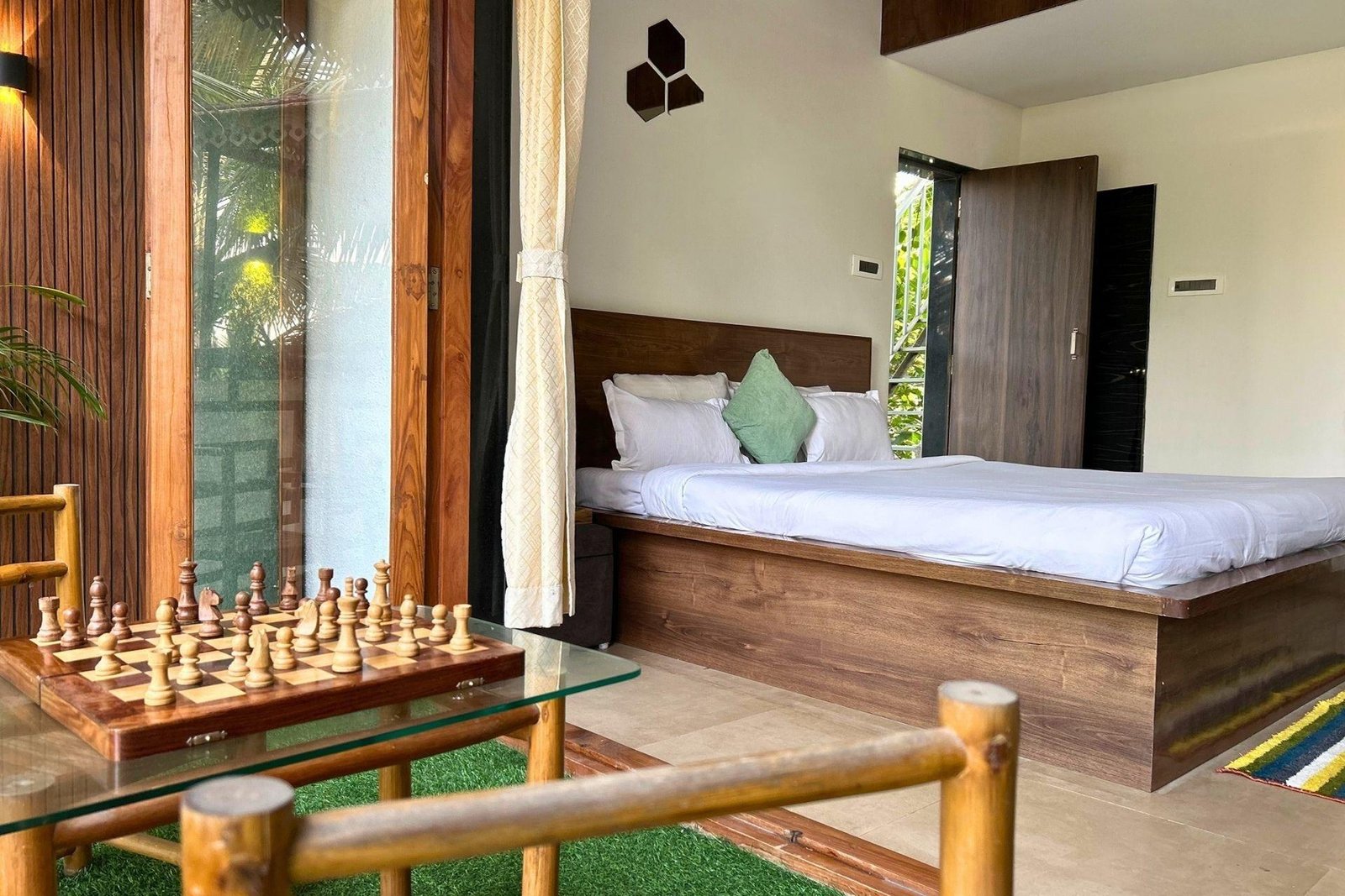 Blue Leaf Villa 3BHK, Alibaug x Solis Nature