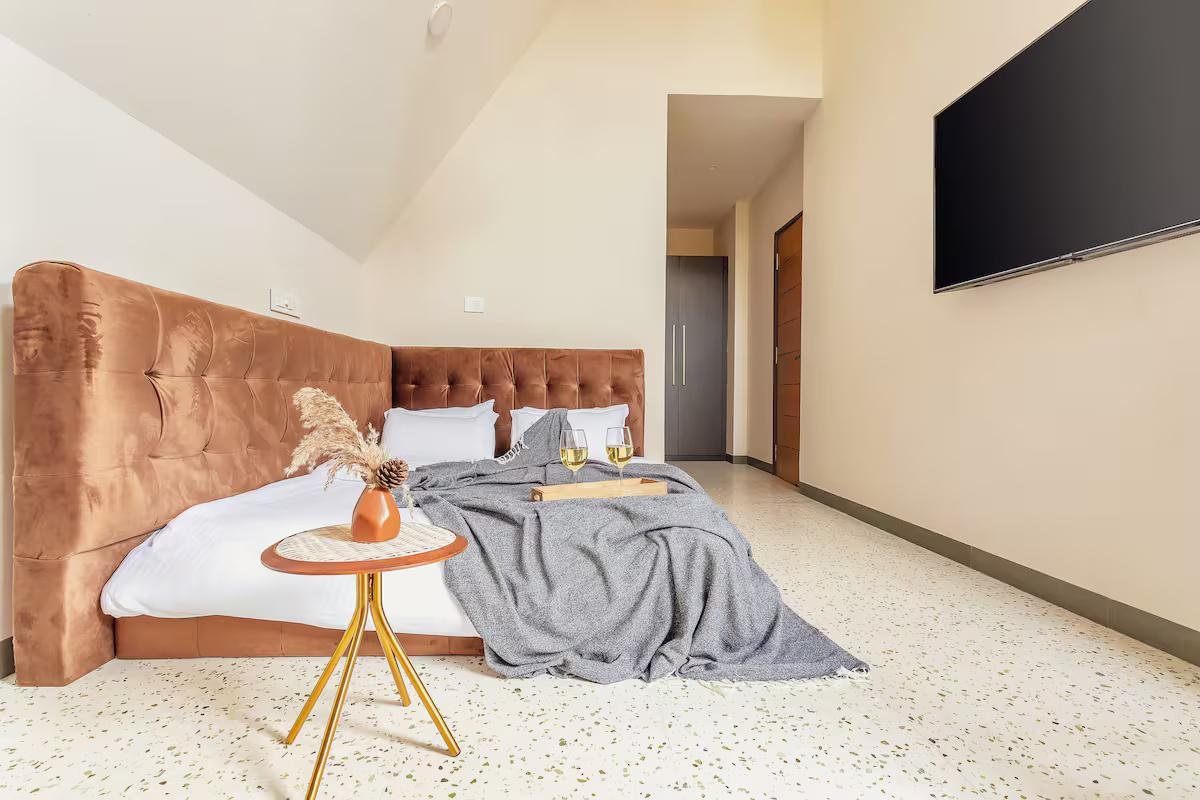 Le Ciel -Elegant 4BR Private Pool Luxury Villa Goa x Solis Nature