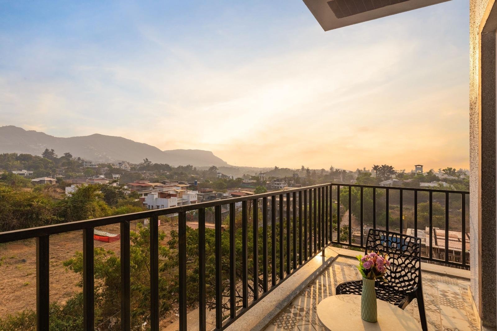 villa 30 Emerald 4BHK x Solis Nature
