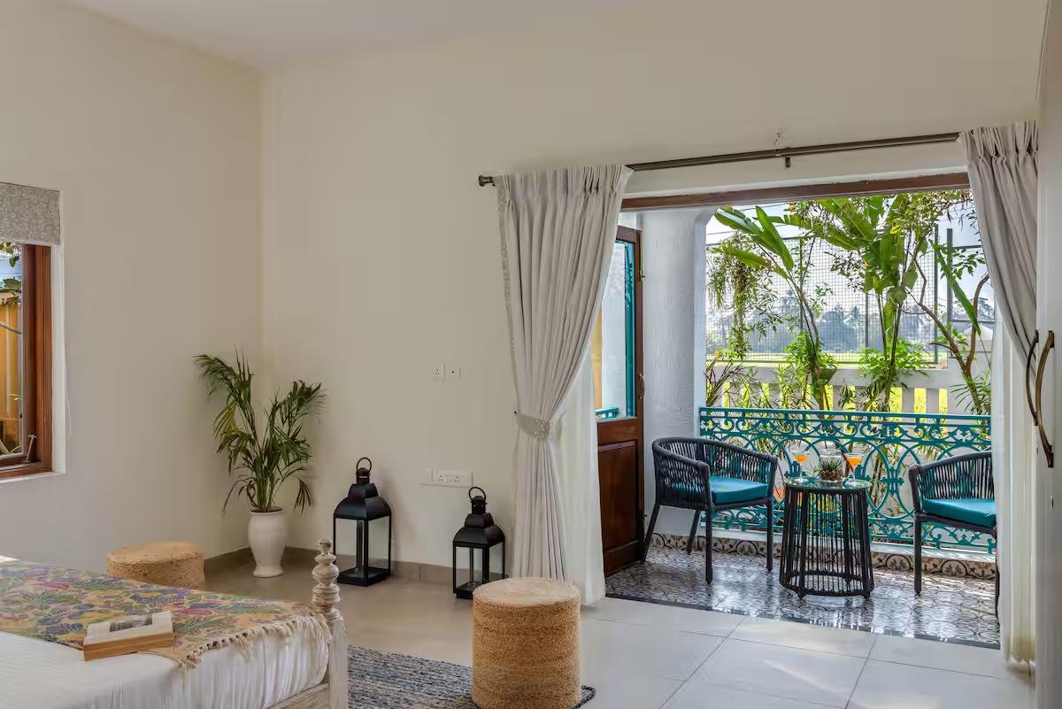 Amber 4 BR Private Pool Villa near Calangute x Solis Nature