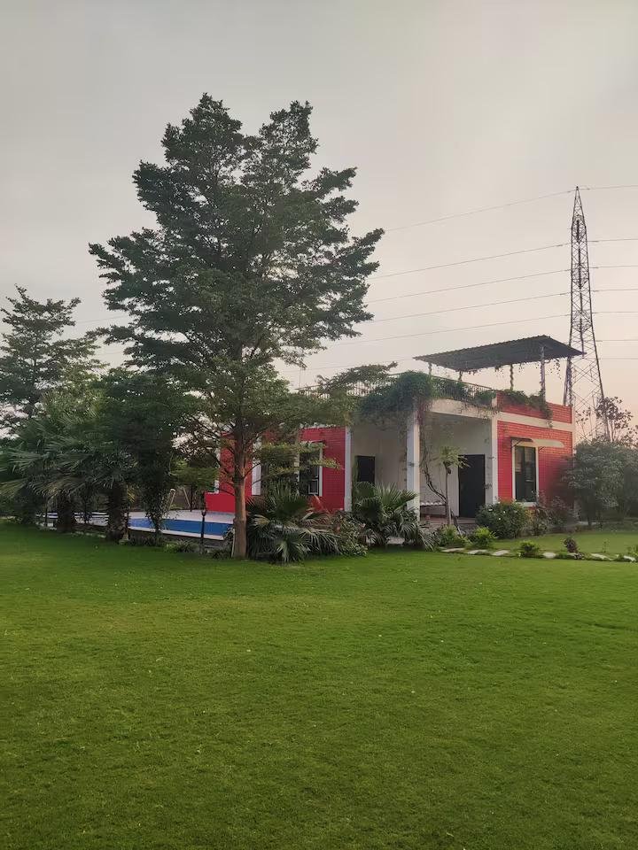 Luxury Farmhouse with Pool in the Aravalli Hills x Solis Nature
