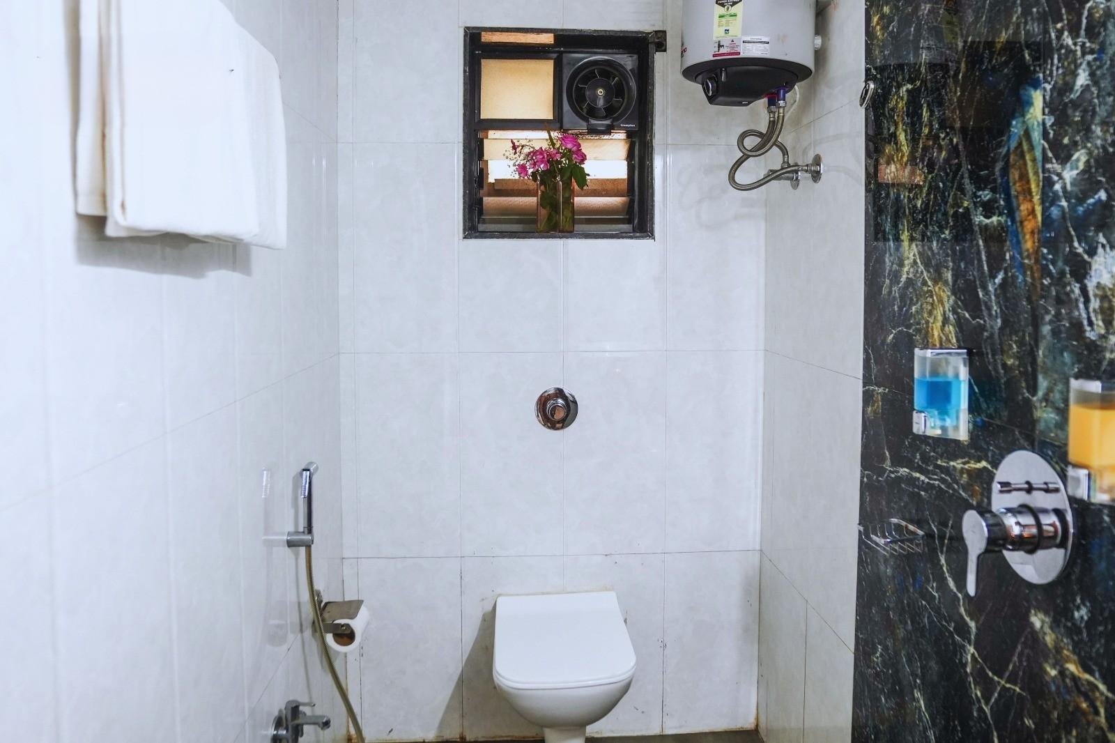 By the Foothills 7BHK x Solis Nature