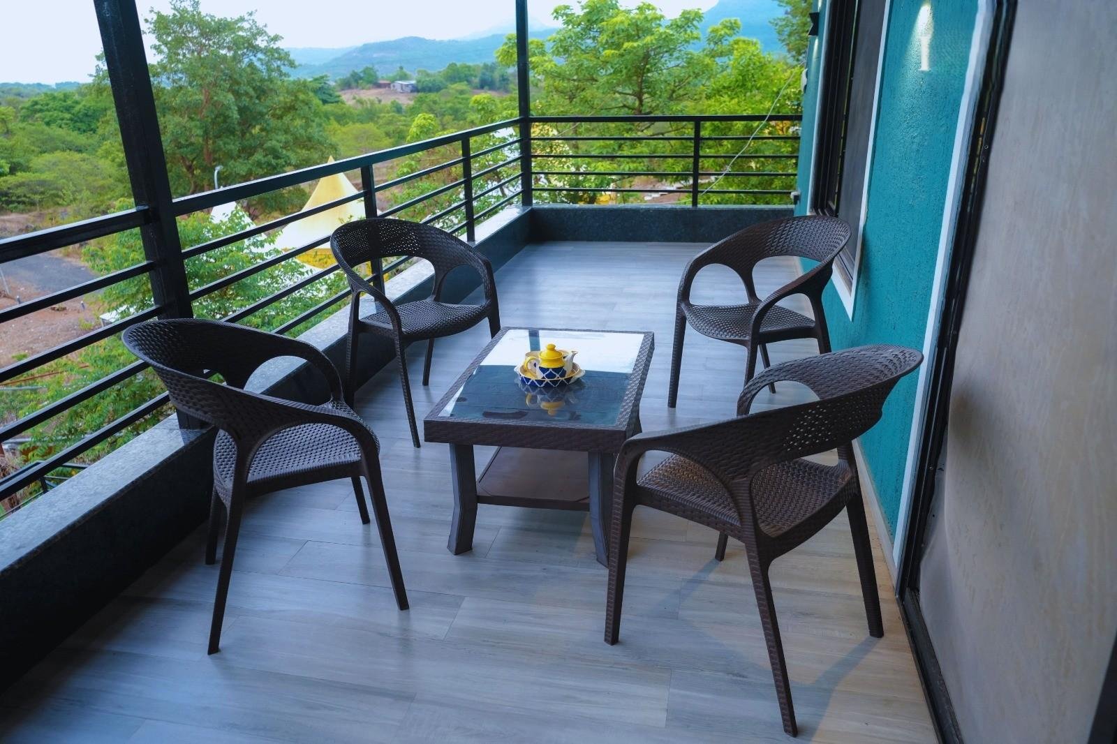 Amour 5BHK Pawna Lake x Solis Nature