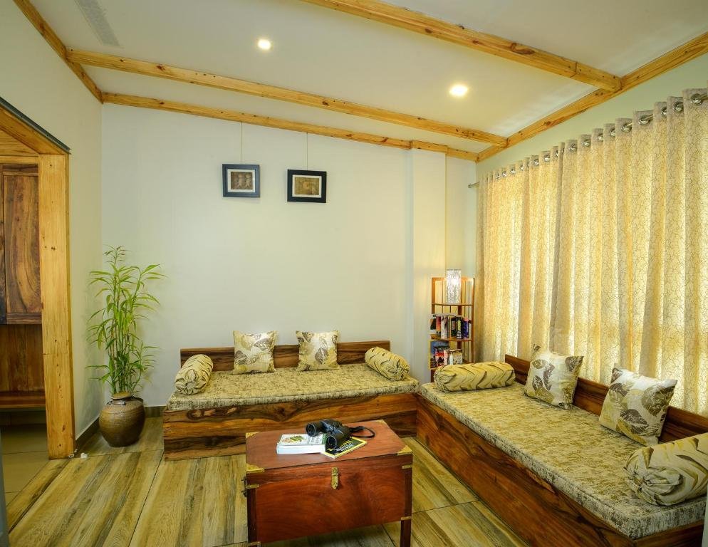 Mistletoe Homestay & Art Gallery Cafe x Solis Nature