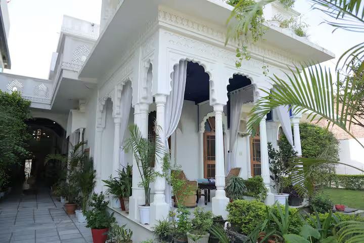 Otla Farmhouse Terrace Bungalow x Solis Nature