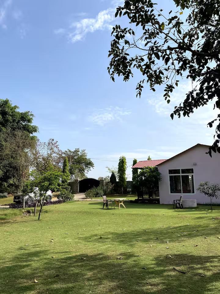 Farm stay in Gurugram | Pet Friendly x Solis Nature