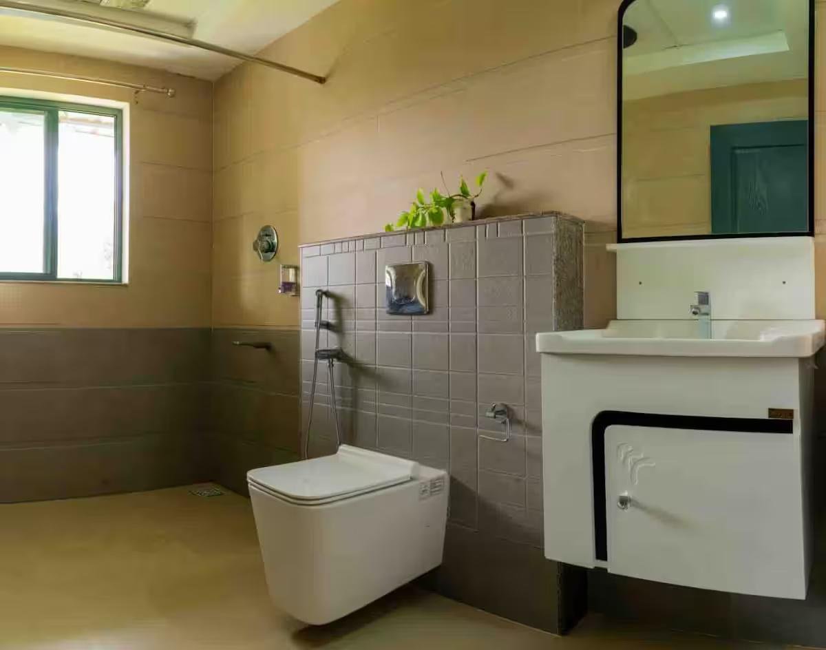 Mannoor Farms Mountain View Stays x Solis Nature