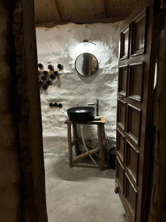 Jankis Commune Manali’s 1st Earthbag mud home x Solis Nature