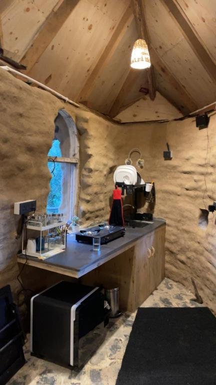 Jankis Commune Manali’s 1st Earthbag mud home x Solis Nature