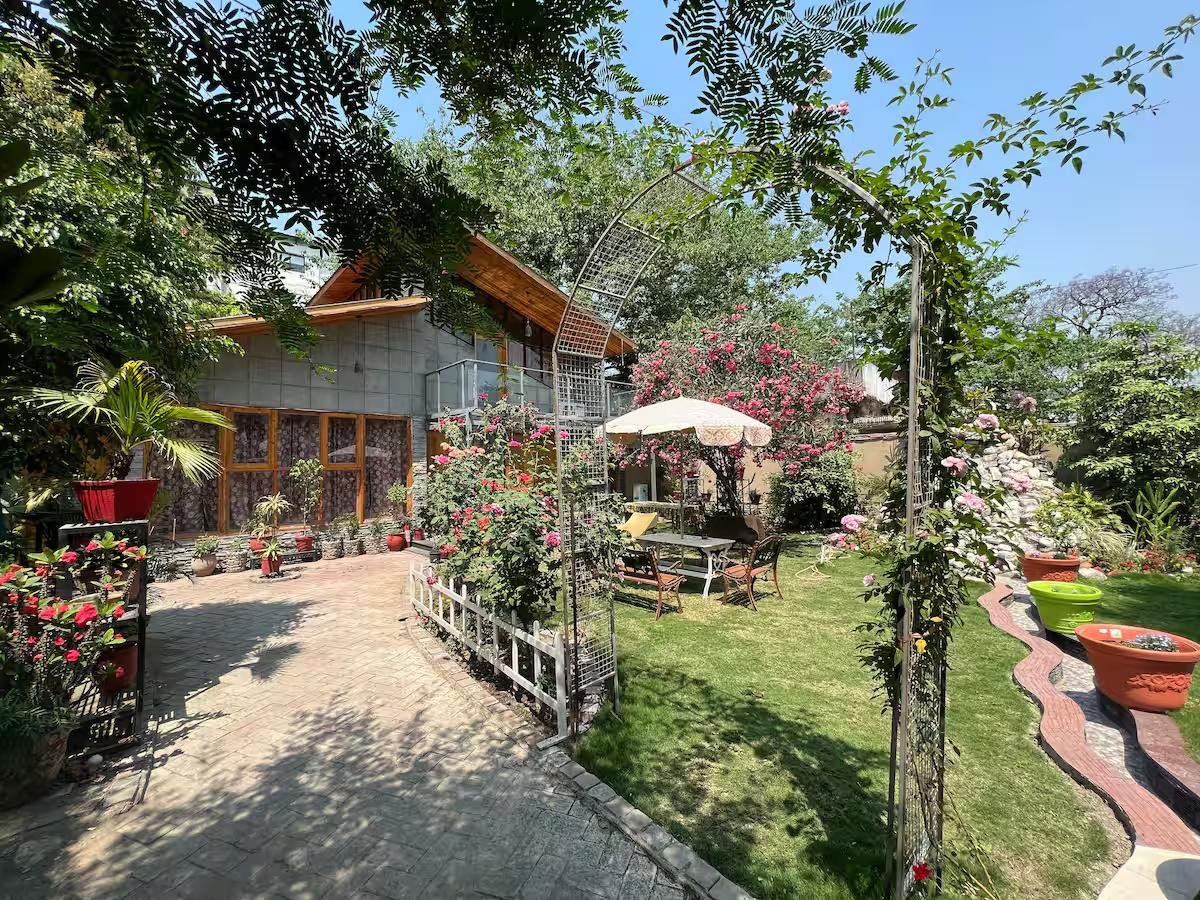 The Wisteria Cottage x Solis Nature