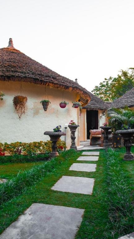 The Misty Bliss Cottages and Homestay x Solis Nature