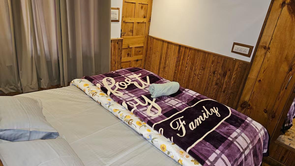 Khwabgaah Manali | The Pine Nook Rooms x Solis Nature
