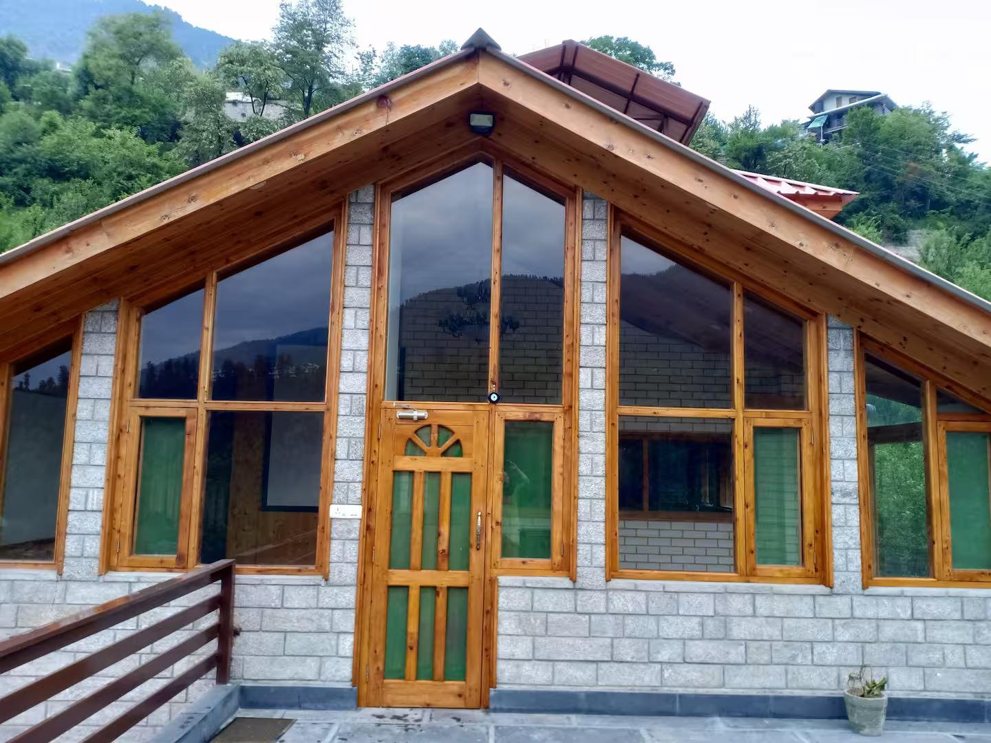 Pehlingpa Home's 3 private bedrooms x Solis Nature
