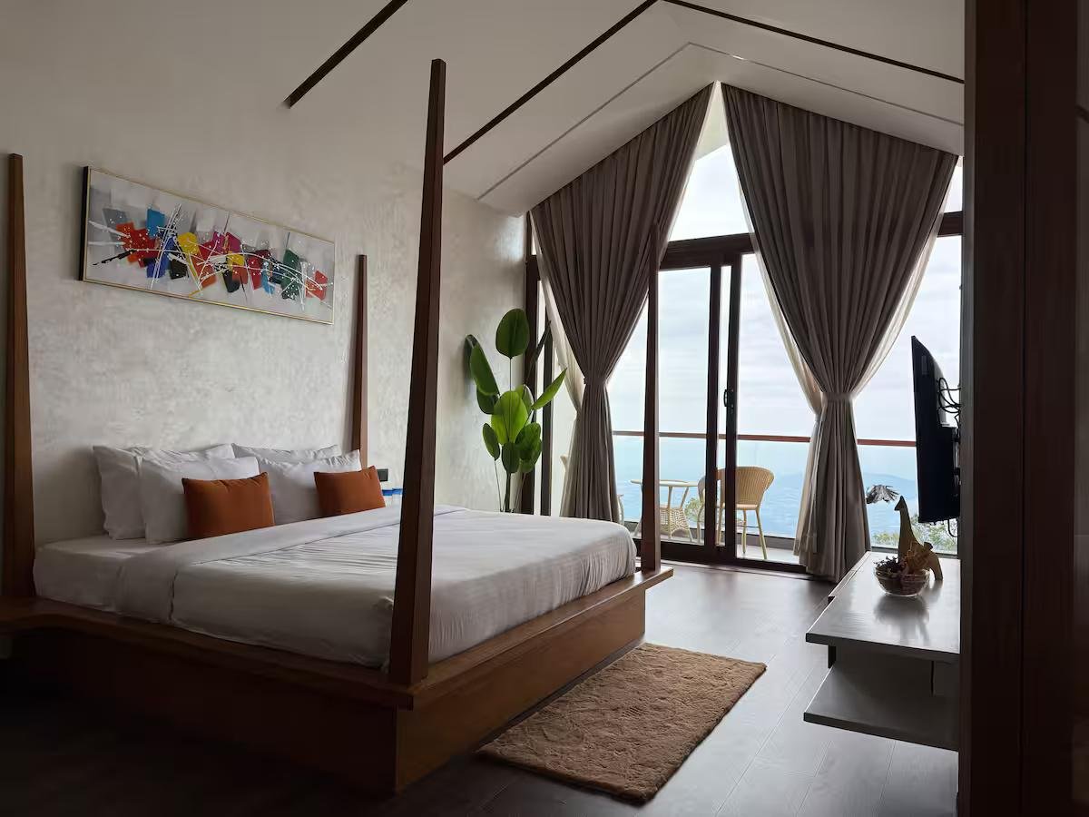 Hills and Heart Luxury stay x Solis Nature