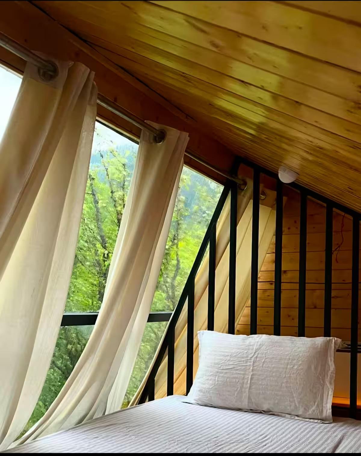 Private Cozy Cabin | The Sky Loft by INUKSUKH x Solis Nature