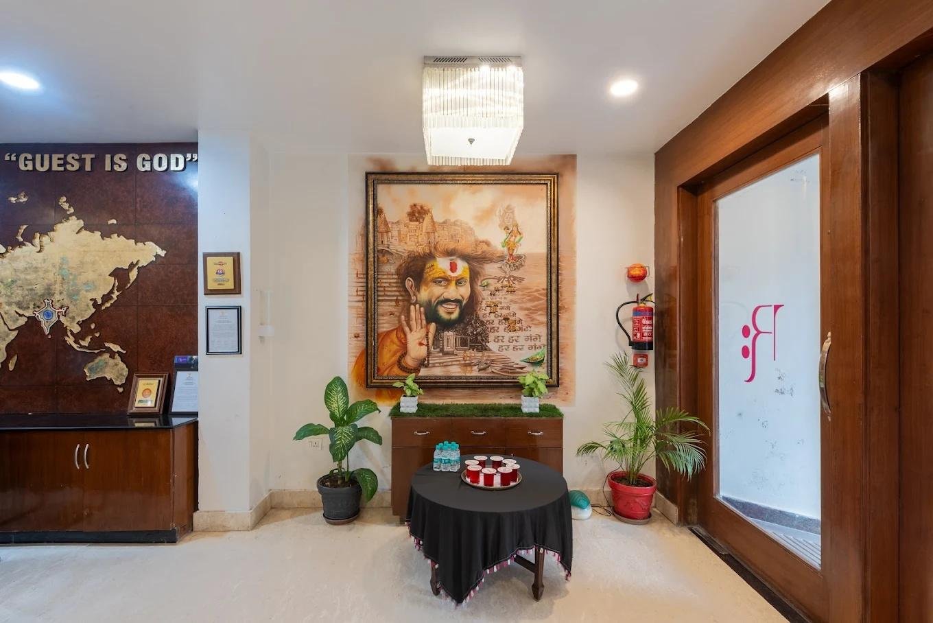 DLS Hotels on the Ganges x Solis Nature