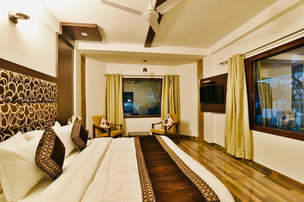 DLS Kapoor Resort x Solis Nature