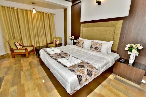 DLS Kapoor Resort x Solis Nature