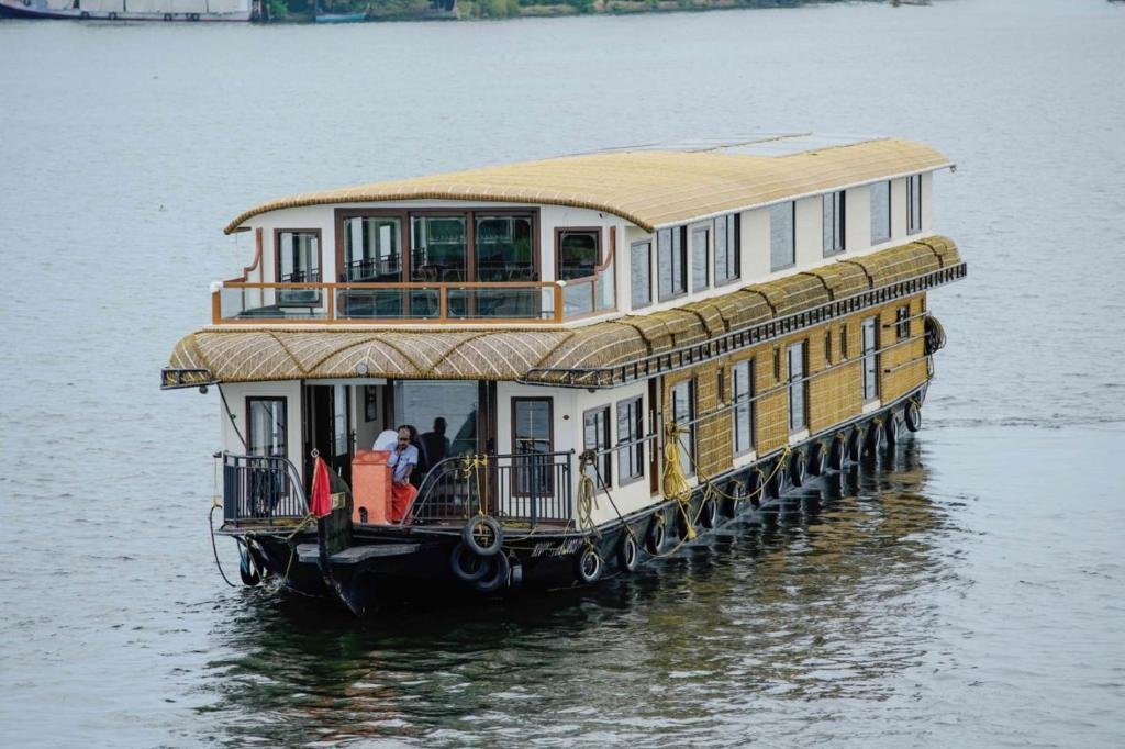Ultra Luxury House Boat Alleppey By LexStays x Solis Nature