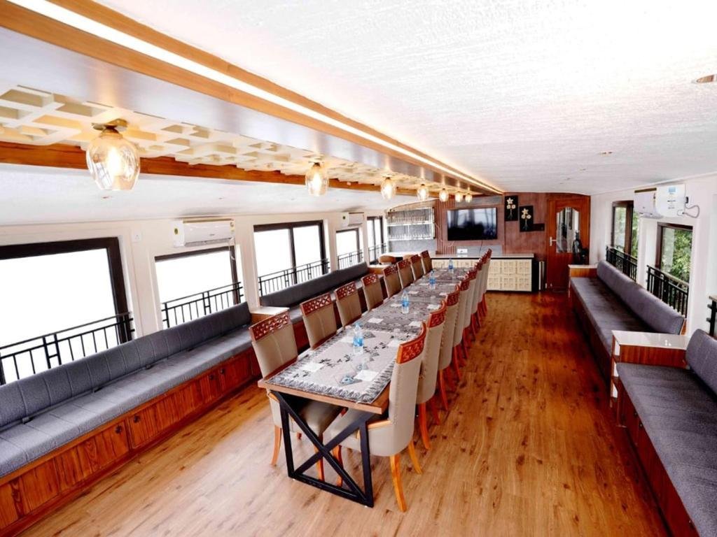 Ultra Luxury House Boat Alleppey By LexStays x Solis Nature