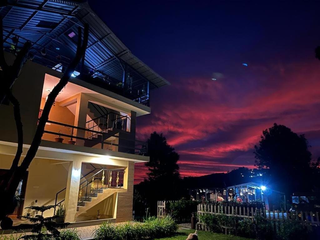 Moonlight Chillers By LexStays | Suite Room x Solis Nature
