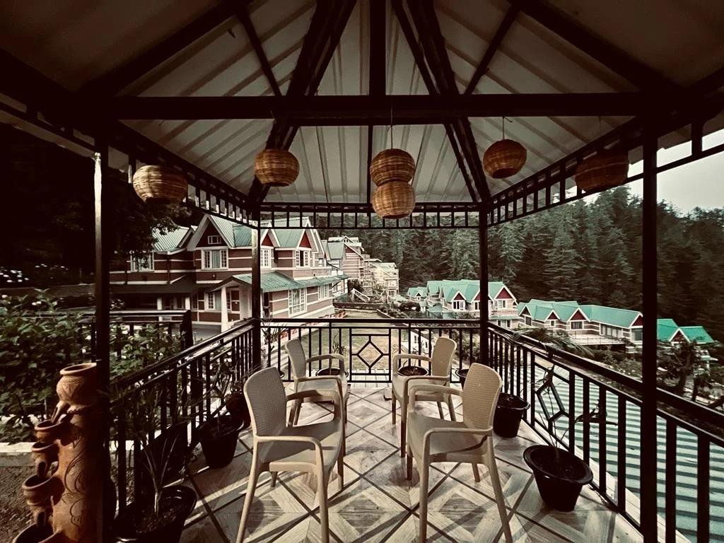 DLS MOONSTONE VILLA, MASHOBRA, SHIMLA x Solis Nature