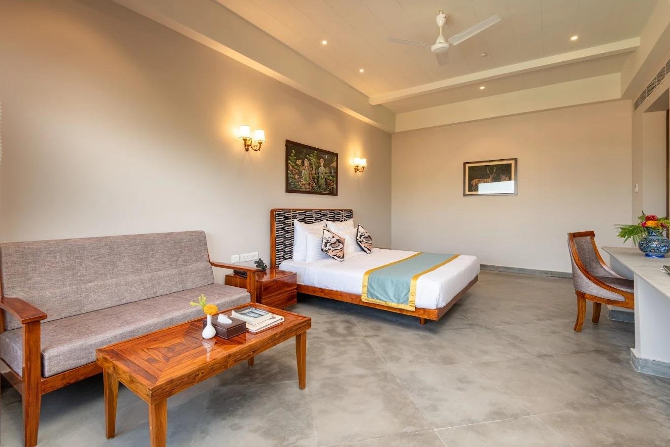 Ranthambhore Kothi x Solis Nature