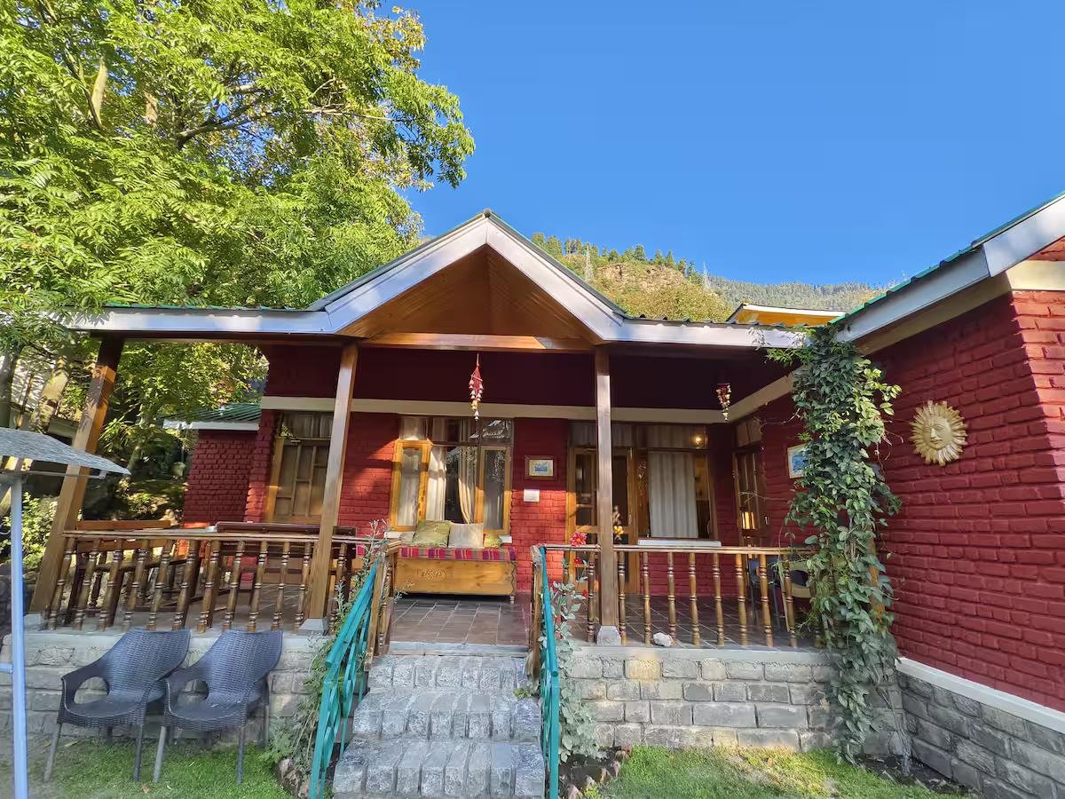 1 Himalayan Apple Orchard | Cozy Stay in Orchards x Solis Nature
