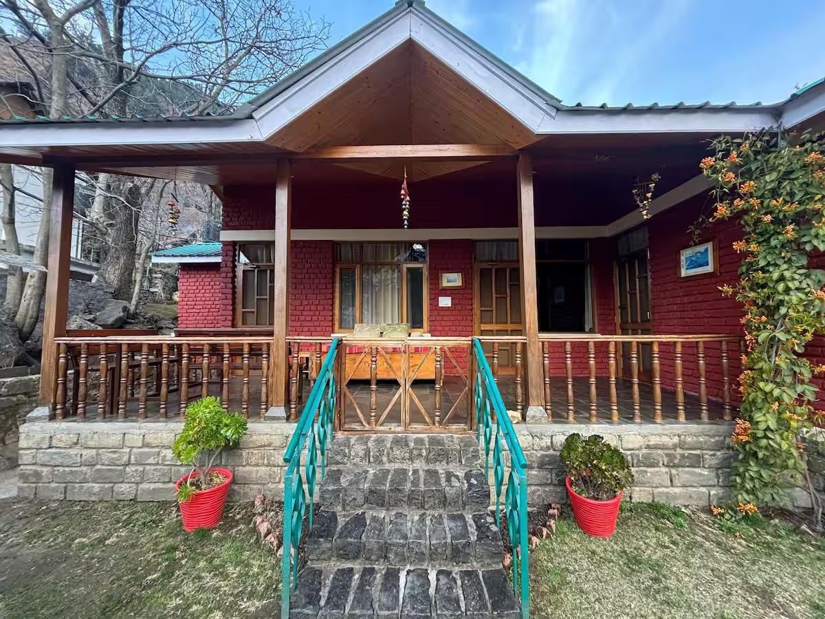 1 Himalayan Apple Orchard | Cozy Stay in Orchards x Solis Nature
