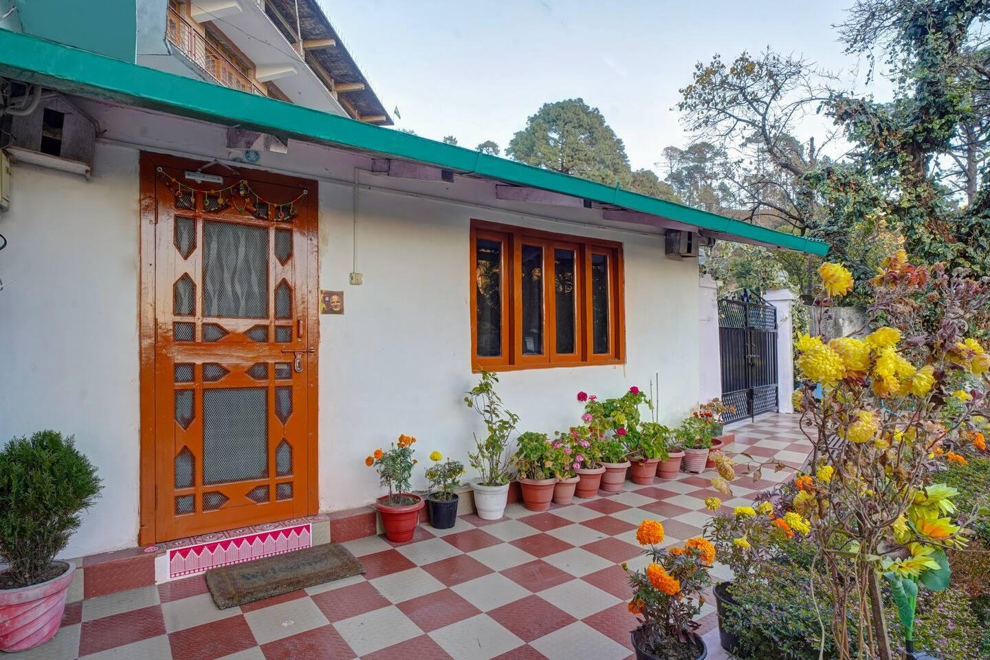 Nature's Vibe Homestay Kainchi Dham-Hillside Home x Solis Nature